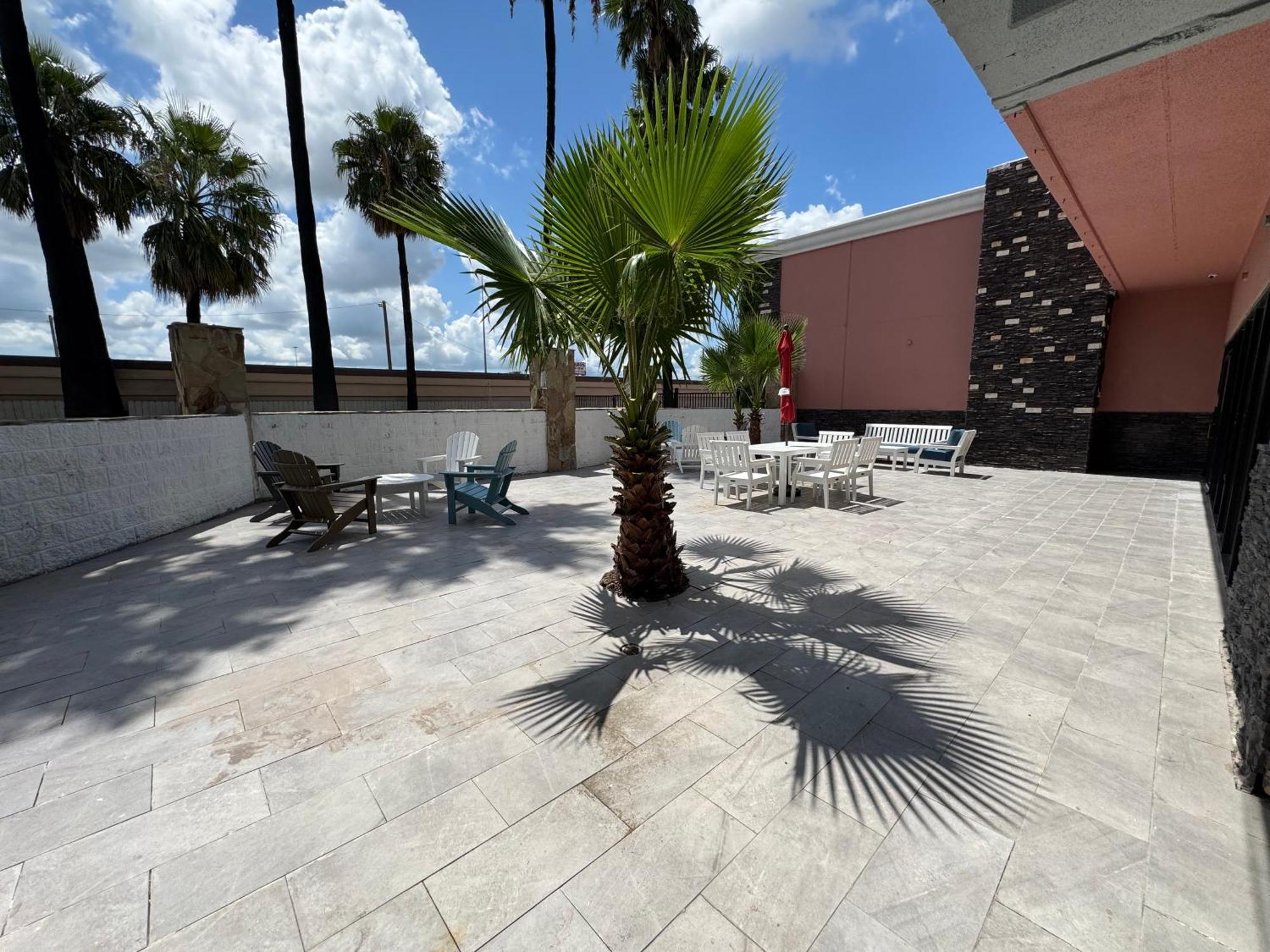 Baymont By Wyndham Corpus Christi Airport Hotell Exteriör bild