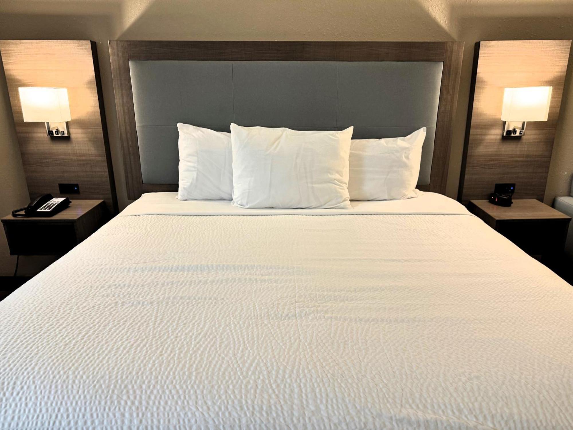 Baymont By Wyndham Corpus Christi Airport Hotell Exteriör bild